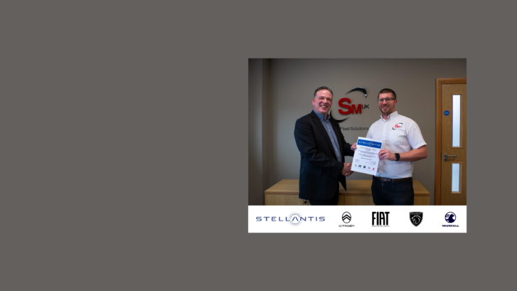 SM UK representative accepting Stellantis certificate
